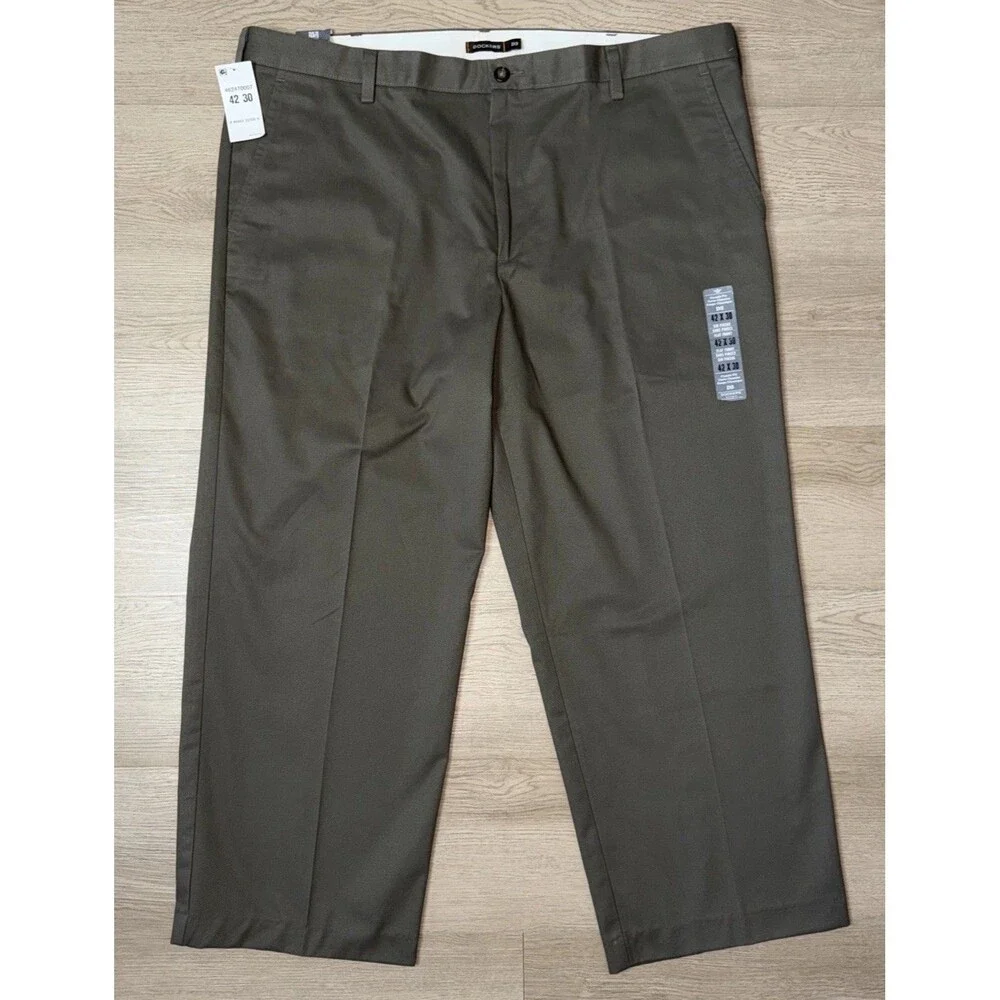 NWT Dockers Easy Khaki Pants Mens 42x30 D3 Classic Fit Flat Front No Wrinkle Tan